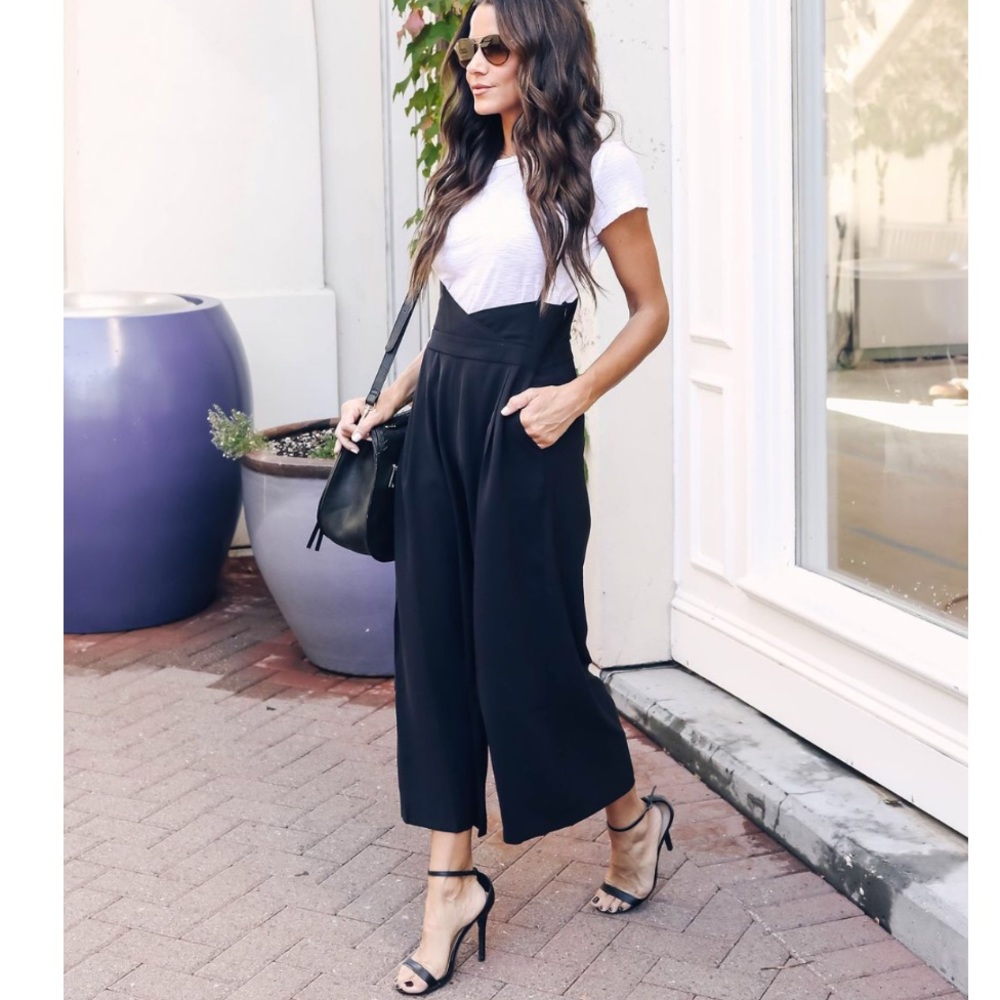 NWOT Vici Pixie Overalls in Black